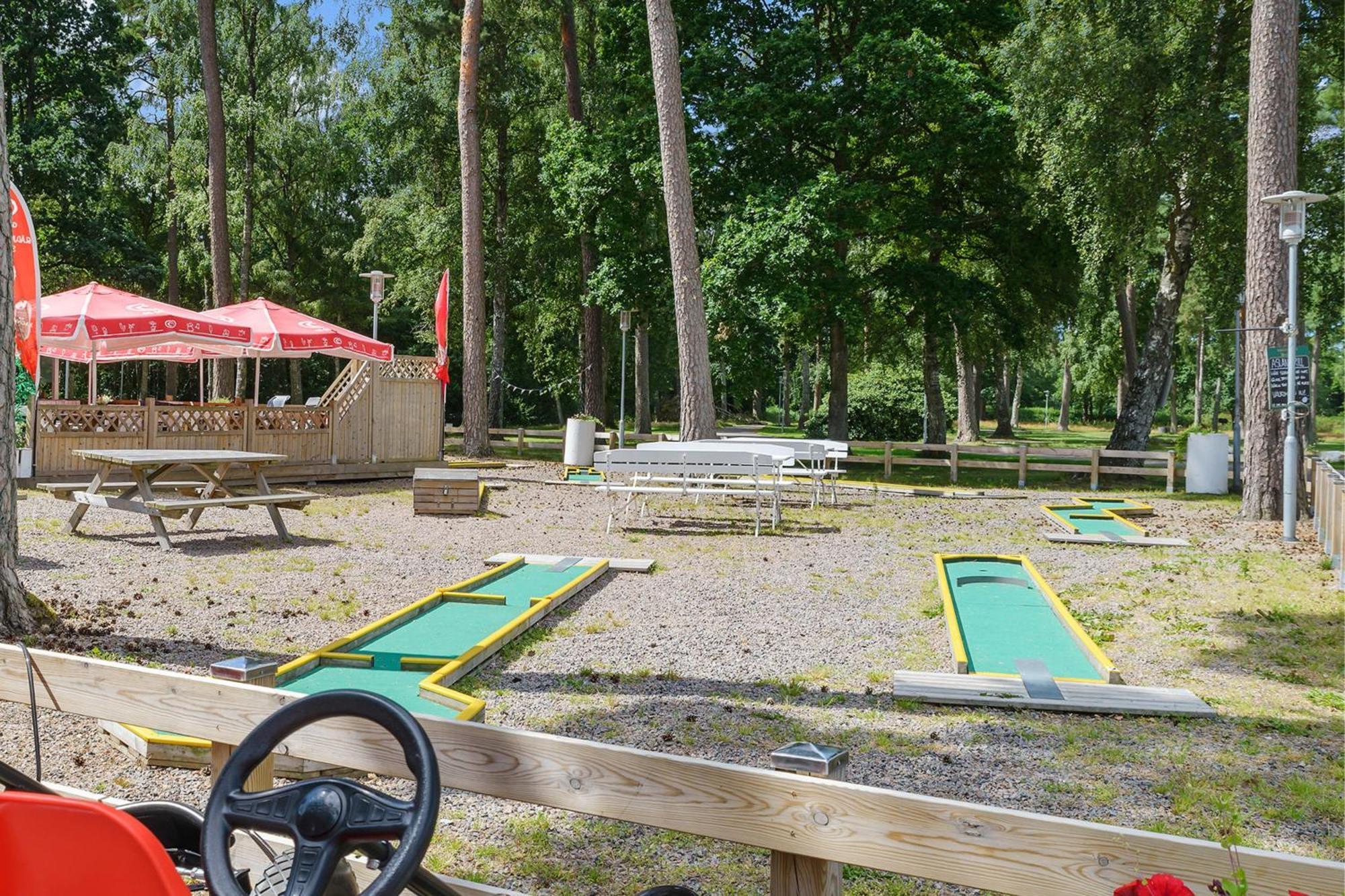 First Camp Karlstorp-哈尔姆斯塔德 外观 照片